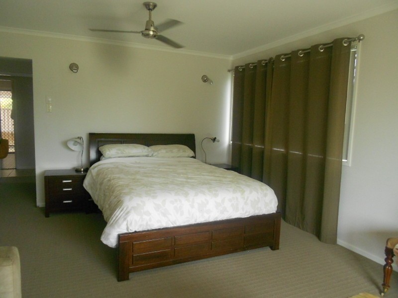 32 Pinewood Street, Redcliffe QLD 4020