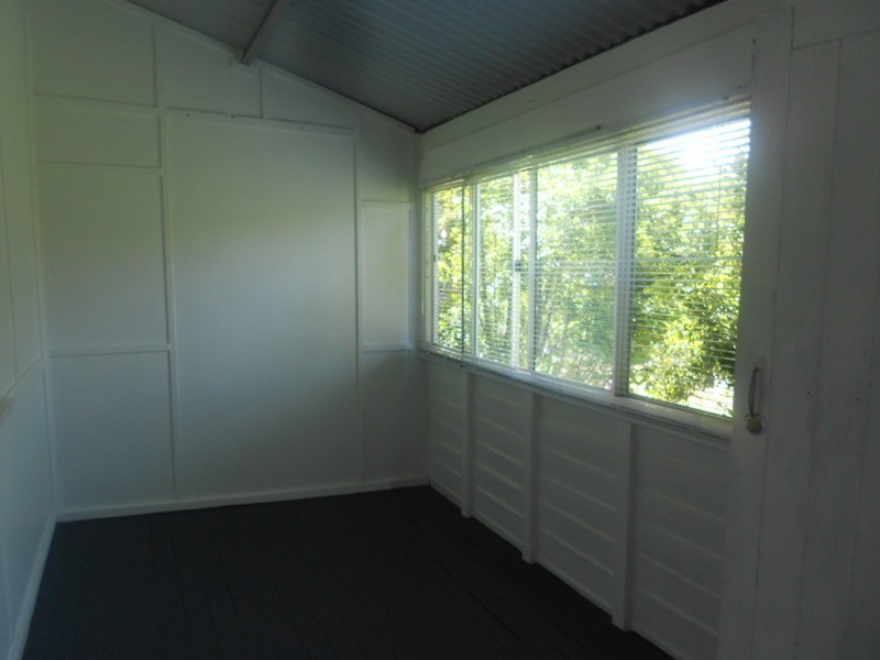 37 Seaville Avenue, Scarborough QLD 4020