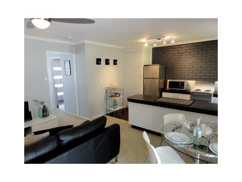 1/11 View Street, Woody Point QLD 4019