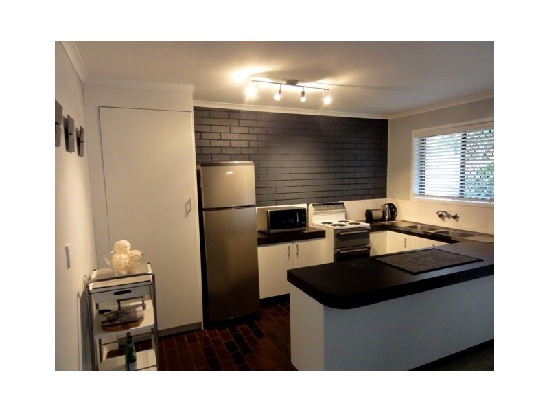 1/11 View Street, Woody Point QLD 4019