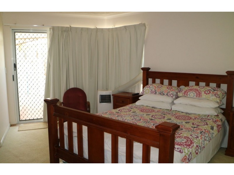 2/185 Landsborough Avenue, Scarborough QLD 4020