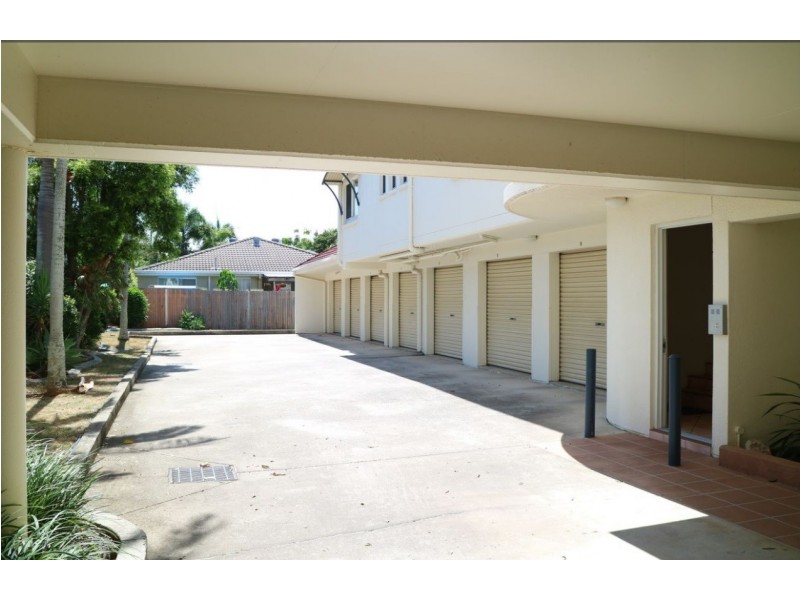 2/185 Landsborough Avenue, Scarborough QLD 4020