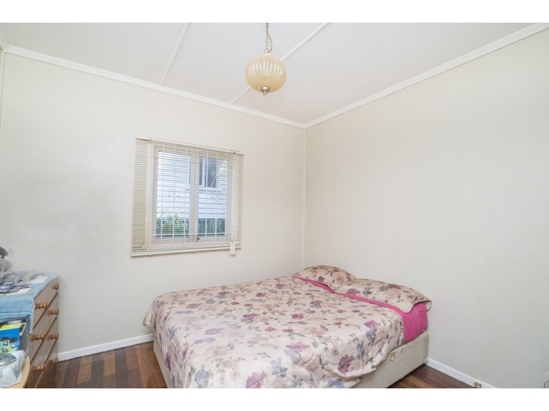 8 Bradley Road, Clontarf QLD 4019