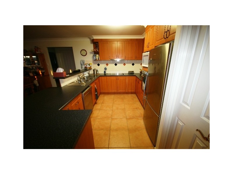 33 Yandina Place, Deception Bay QLD 4508