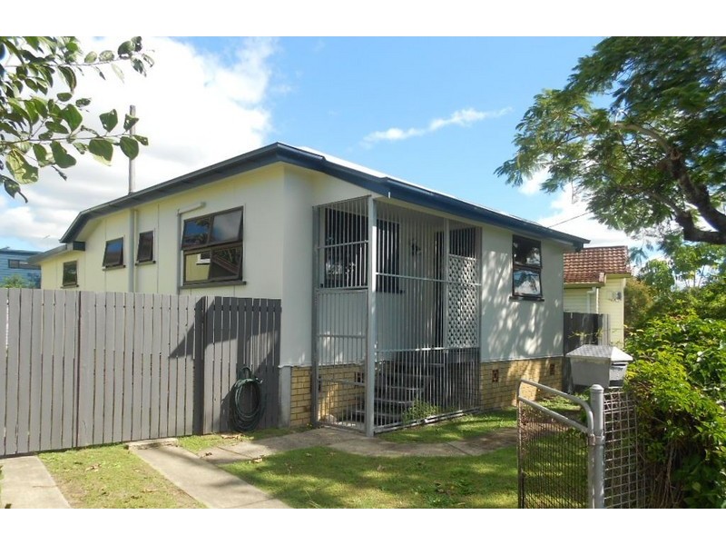 5 Roland Street, Clontarf QLD 4019