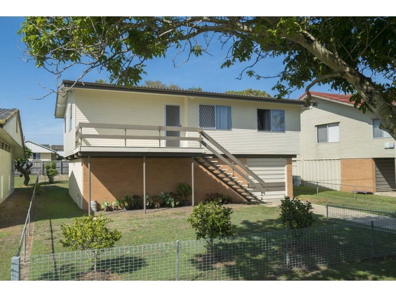 10 Glenloc Street, Redcliffe QLD 4020