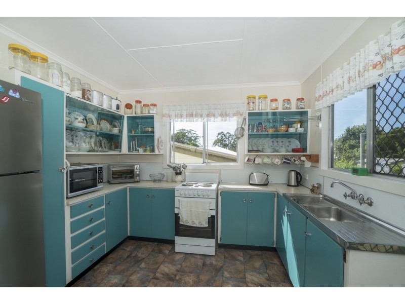 10 Glenloc Street, Redcliffe QLD 4020