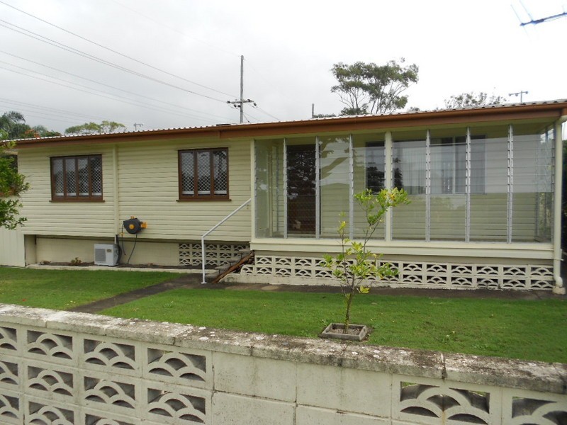 1 Livermore Street, Redcliffe QLD 4020