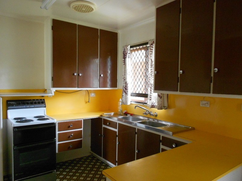 1 Livermore Street, Redcliffe QLD 4020