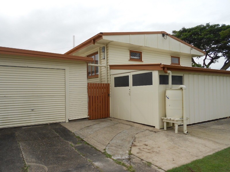 1 Livermore Street, Redcliffe QLD 4020