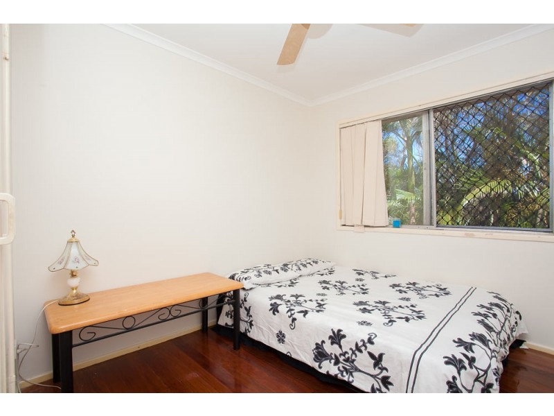 6 College Road, Clontarf QLD 4019
