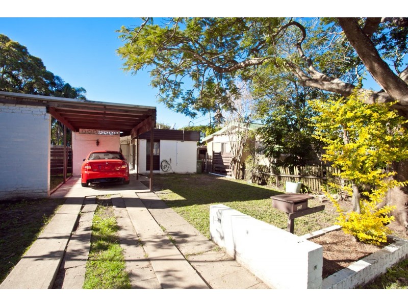 42a Valerie Street, Clontarf QLD 4019