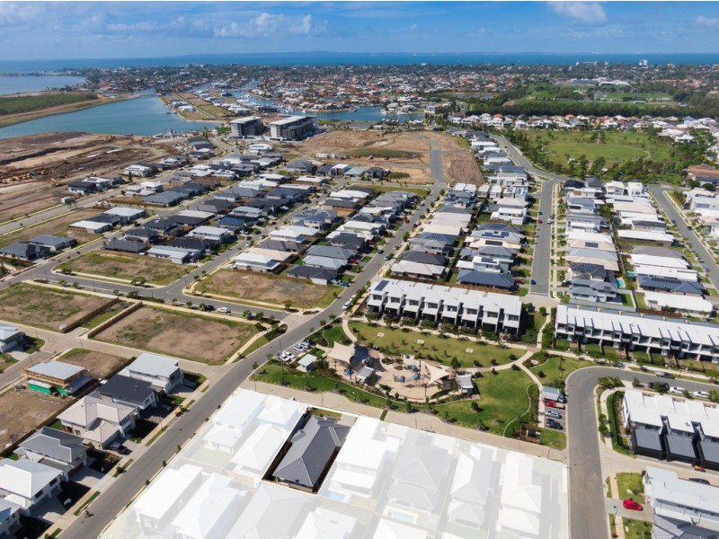 6 Galley Lane, Newport QLD 4020