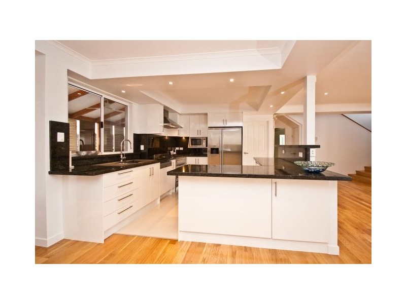 69 Scarborough Road, Redcliffe QLD 4020