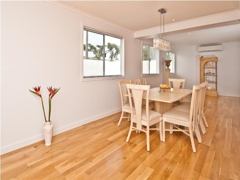 69 Scarborough Road, Redcliffe QLD 4020