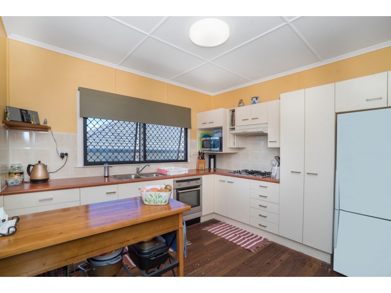 12 Welch street, Clontarf QLD 4019