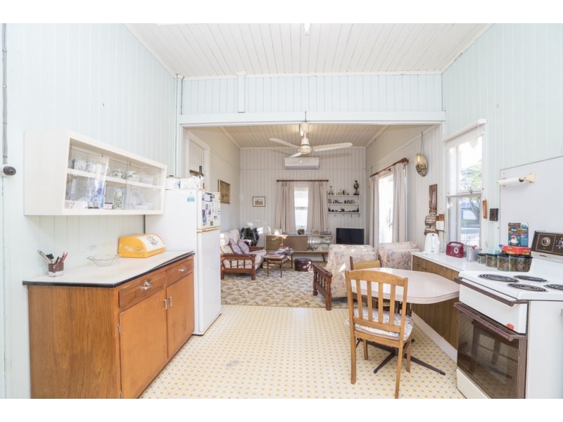 12 Margaret Street, Scarborough QLD 4020