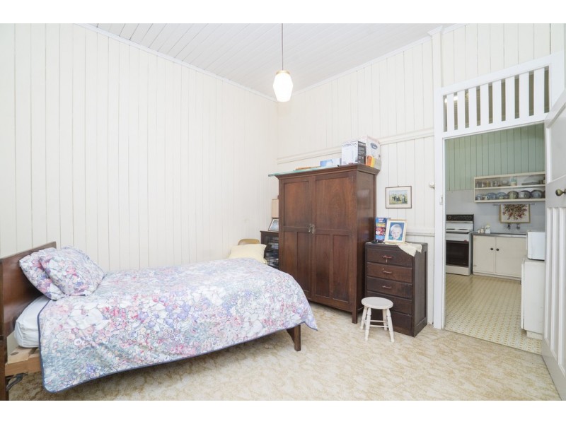 12 Margaret Street, Scarborough QLD 4020