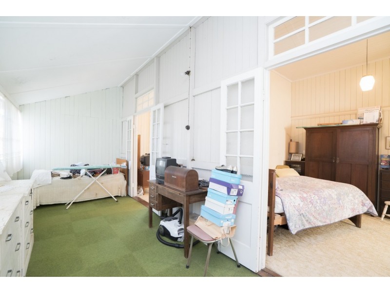 12 Margaret Street, Scarborough QLD 4020