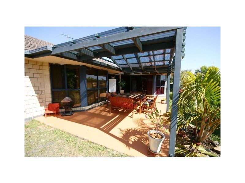 1 Cunningham Court, North Lakes QLD 4509