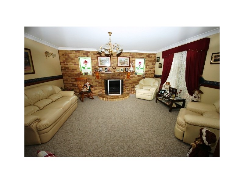 1 Chesterleaf Drive, Burpengary QLD 4505