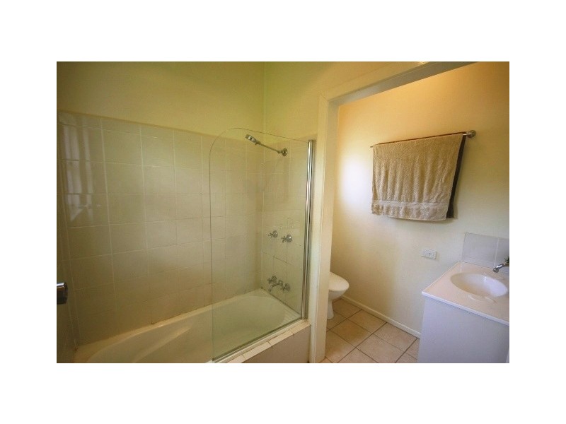 18 Brighton Street, Woody Point QLD 4019