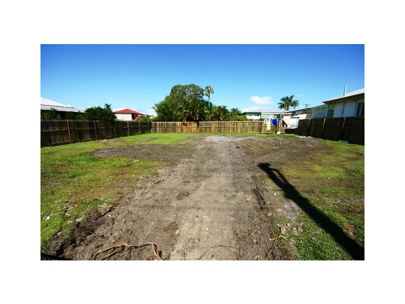 18A Plume Street, Redcliffe QLD 4020