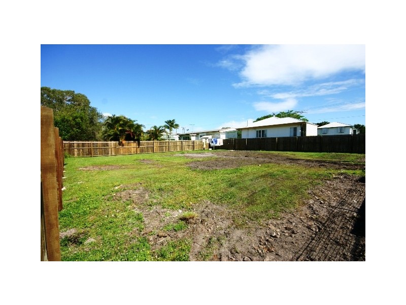 18A Plume Street, Redcliffe QLD 4020