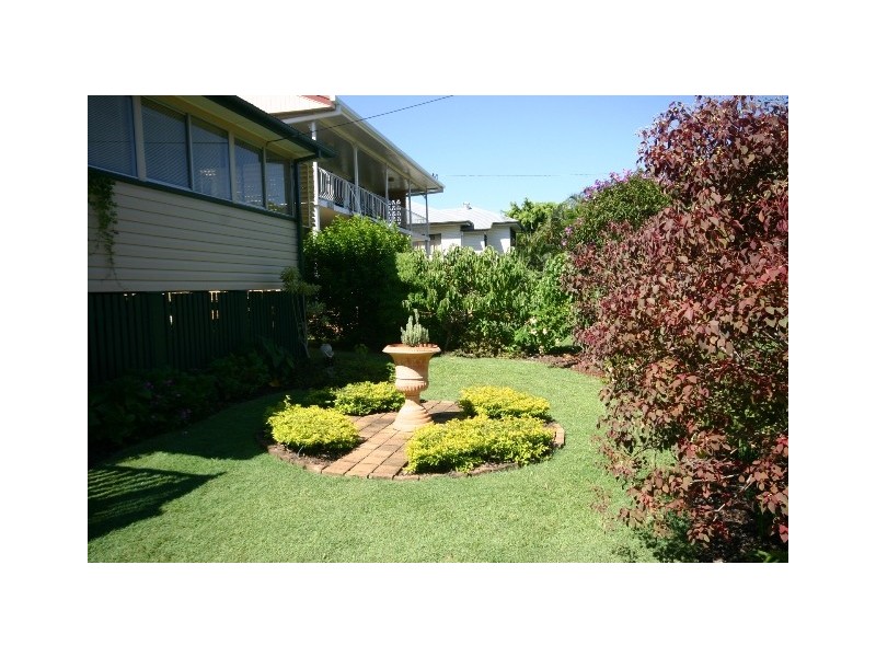 2 Frost Street, Clontarf QLD 4019