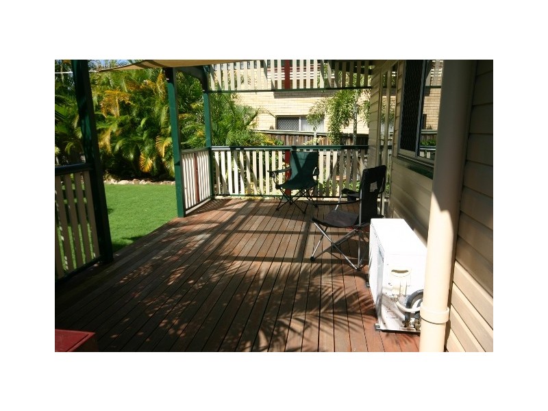 2 Frost Street, Clontarf QLD 4019