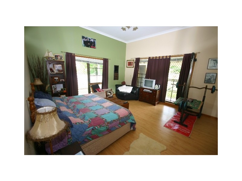 10 Dame Pattie Court, Scarborough QLD 4020