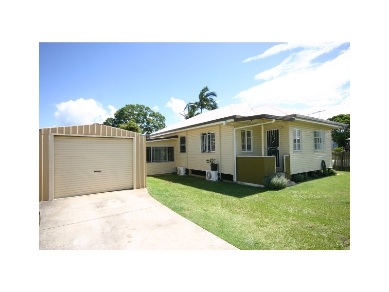 34 Brighton Street, Woody Point QLD 4019