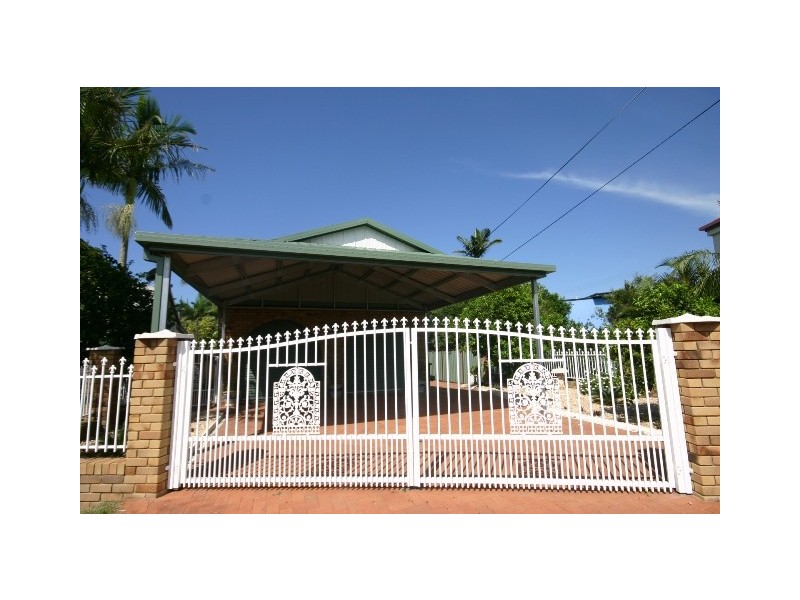 4 Thompson Court, Clontarf QLD 4019