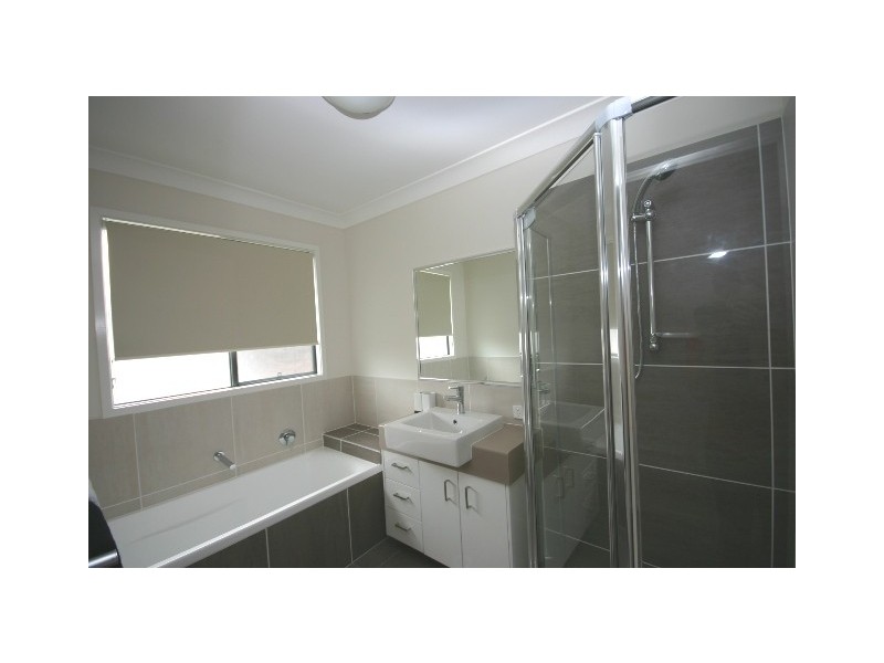 51 Donkin Street, Scarborough QLD 4020