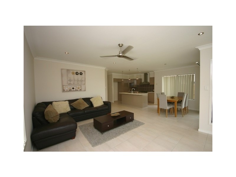 51 Donkin Street, Scarborough QLD 4020