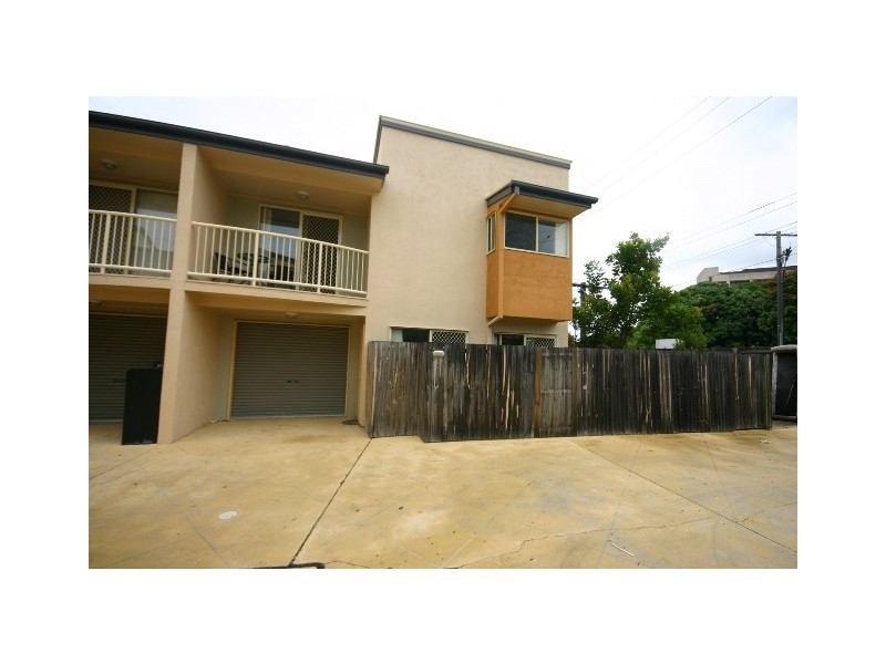 4/36 Silvyn Street, Redcliffe QLD 4020