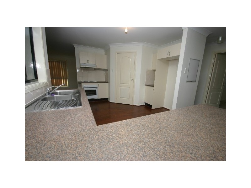 4 Dysart Street, Rothwell QLD 4022