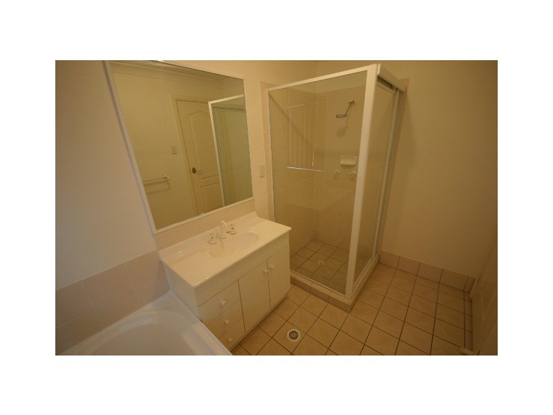 4 Dysart Street, Rothwell QLD 4022