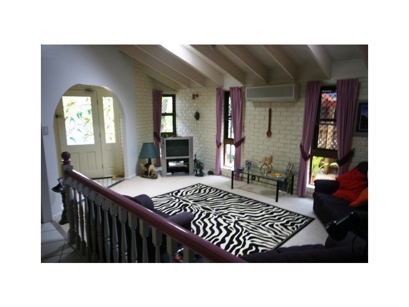 4 Riviera Court, Scarborough QLD 4020