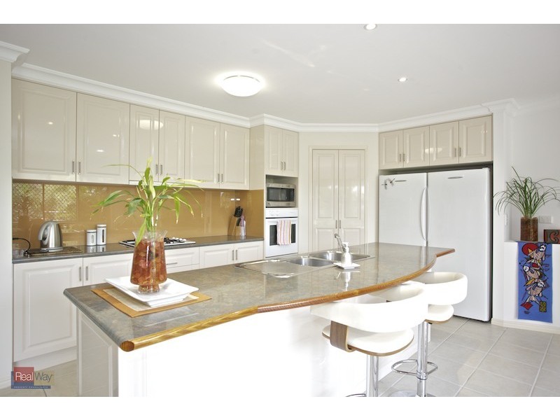 11 Finnegan Street, Rothwell QLD 4022
