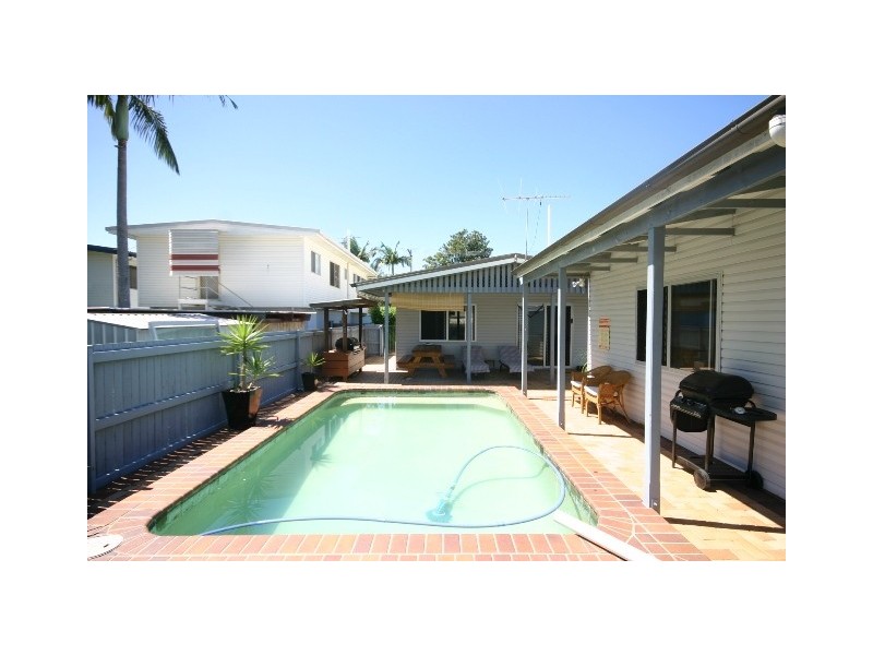 5 O’Connell Street, Redcliffe QLD 4020