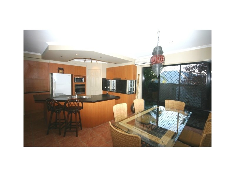 4 Barrier Street, North Lakes QLD 4509