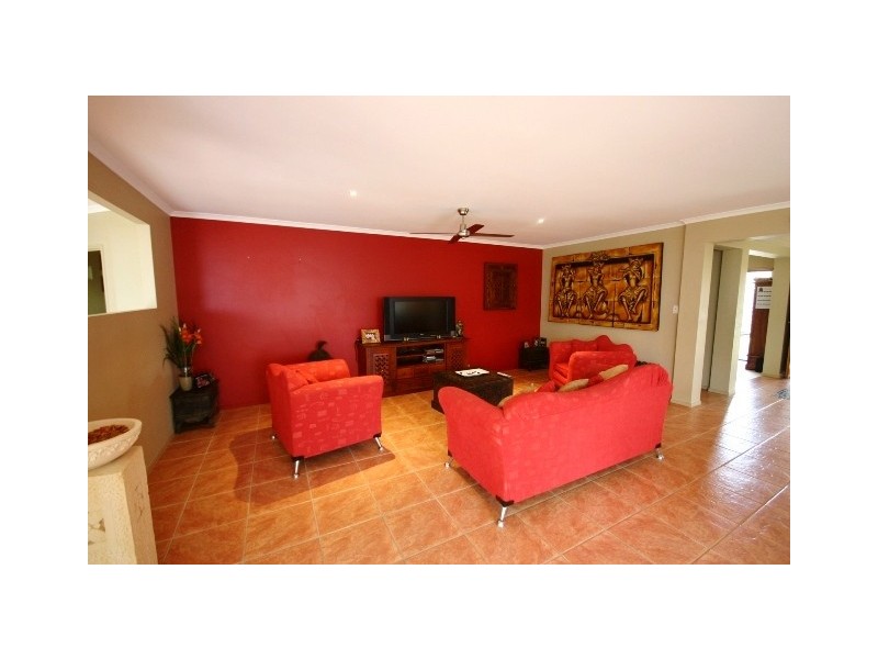 4 Barrier Street, North Lakes QLD 4509