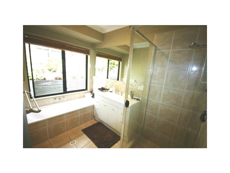 4 Barrier Street, North Lakes QLD 4509