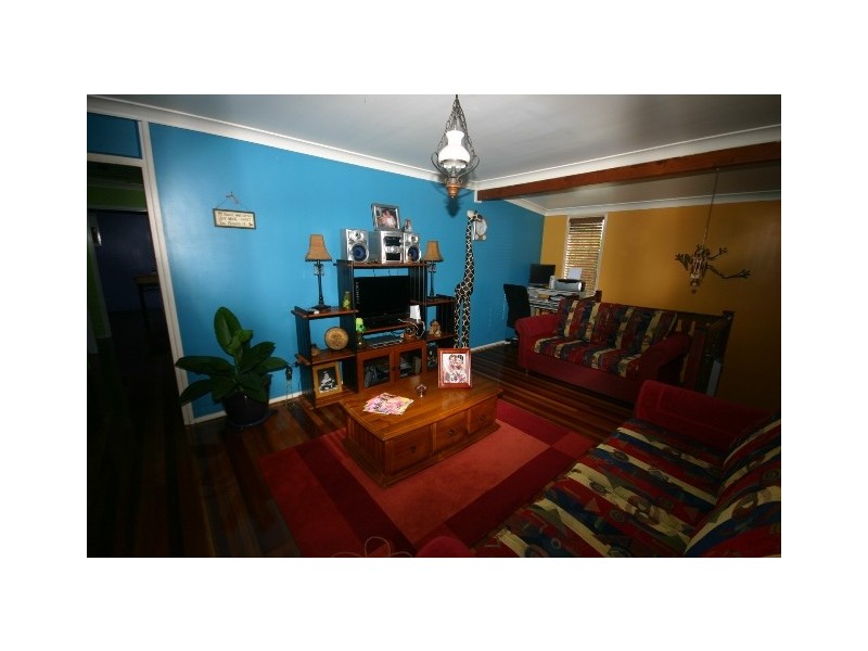 38 Andrew Street, Kallangur QLD 4503