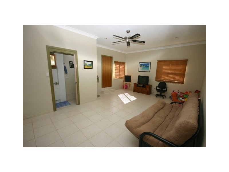 21 Scarborough Road, Redcliffe QLD 4020