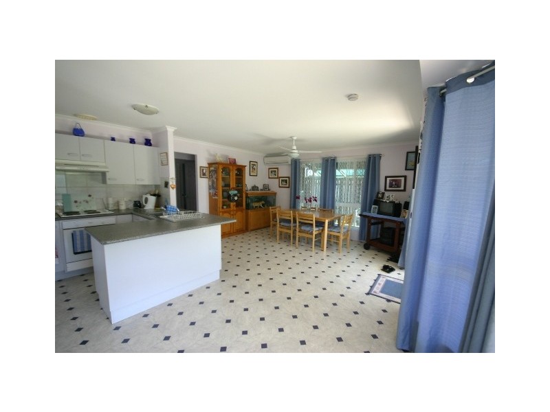 6 Delvene Court, Deception Bay QLD 4508