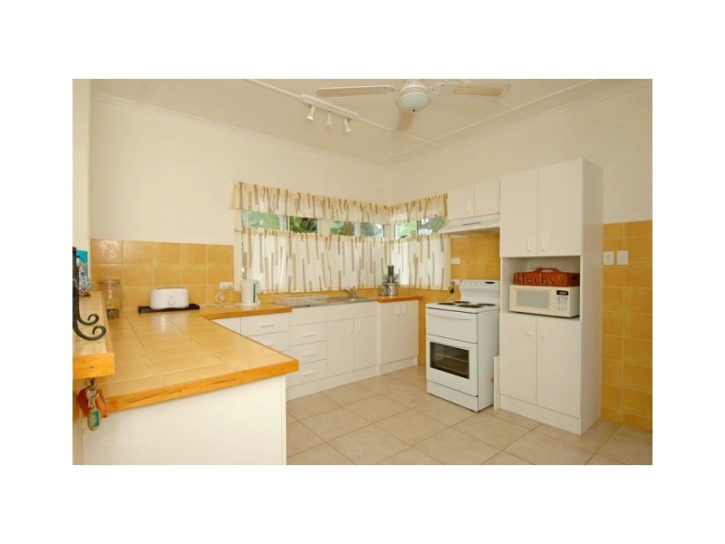 47 Collins Street, Woody Point QLD 4019