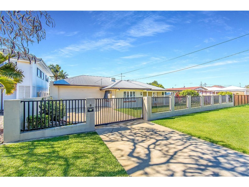 8 Garnet Street, Scarborough QLD 4020