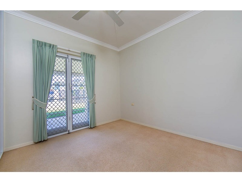 8 Garnet Street, Scarborough QLD 4020